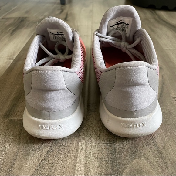 Nike Flex Running Shoes - Picture 2 of 4